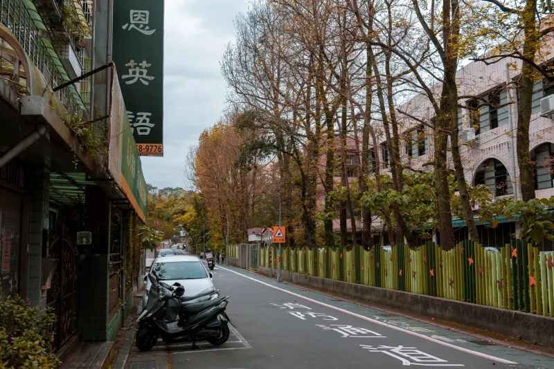 合肥工作证与胸牌设计：材质工艺对比与选择指南